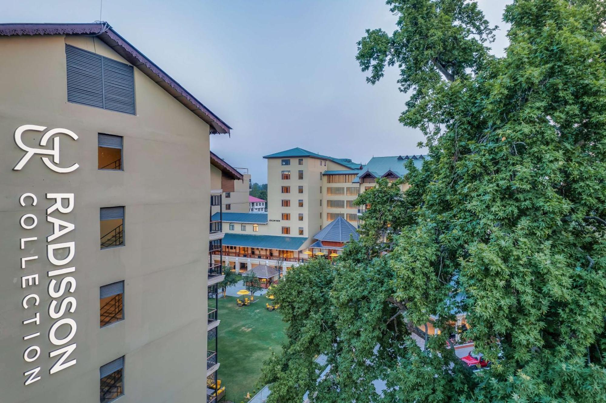 Radisson Collection Hotel & Spa, Riverfront Srinagar Bagian luar foto